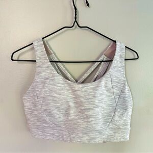 NWOT - Lululemon Energy Bra w/cup inserts